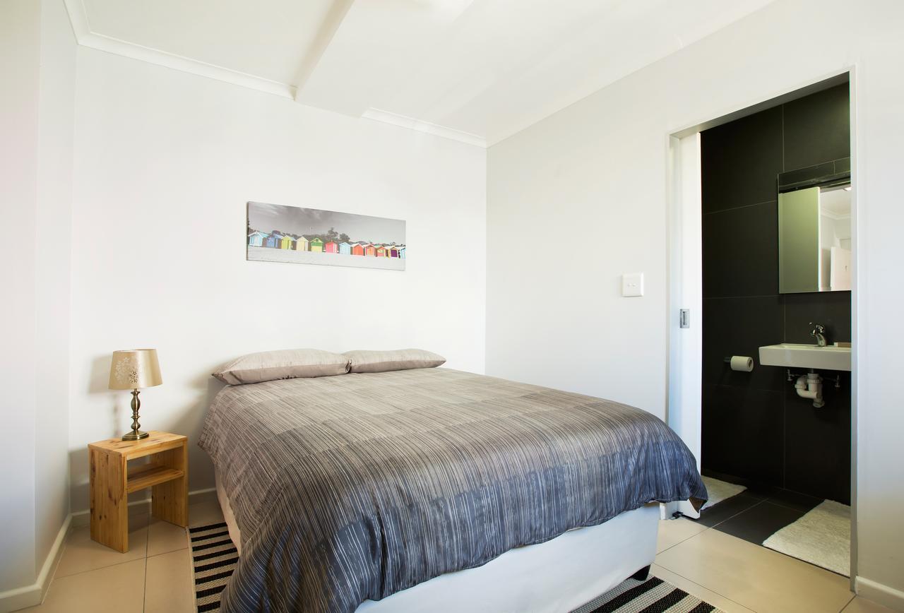 Sea Point Inn Cape Town Bagian luar foto