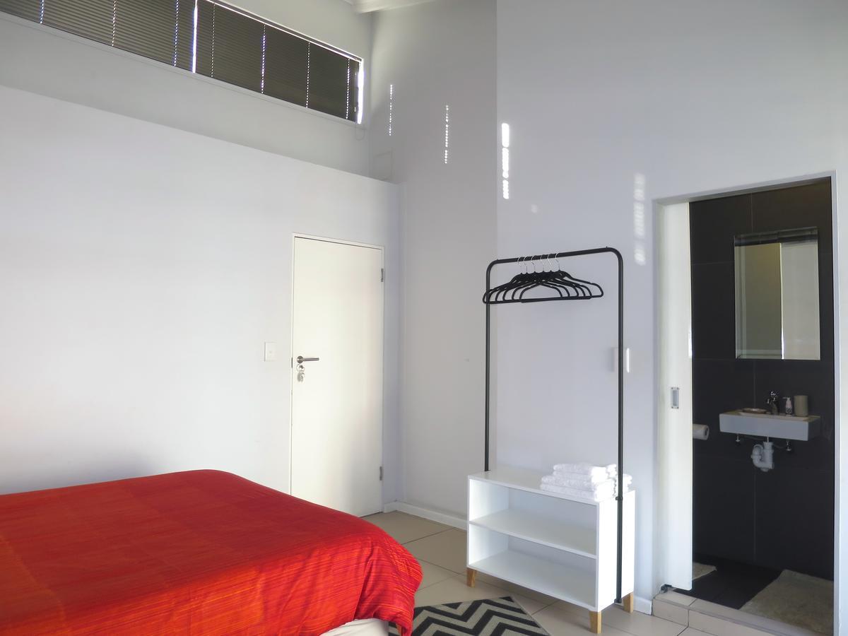 Sea Point Inn Cape Town Bagian luar foto