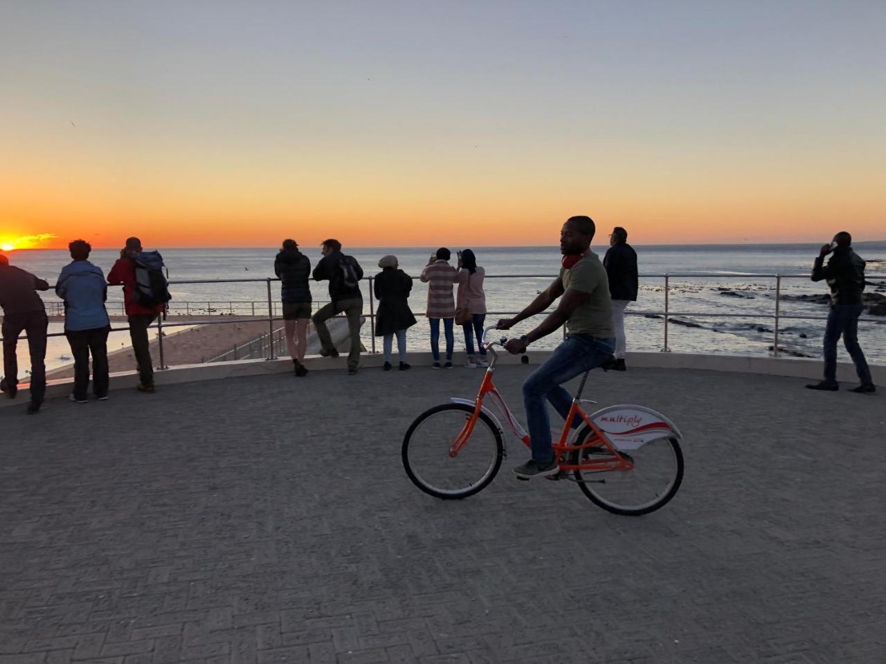 Sea Point Inn Cape Town Bagian luar foto