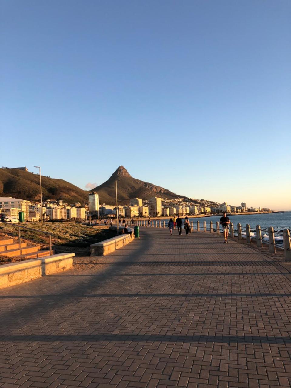 Sea Point Inn Cape Town Bagian luar foto
