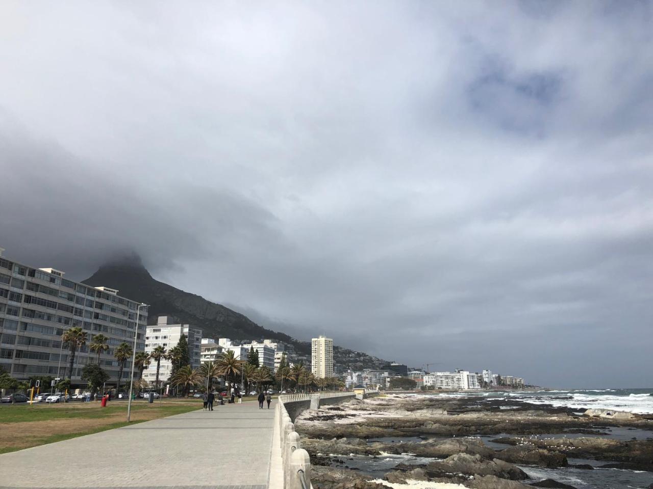 Sea Point Inn Cape Town Bagian luar foto